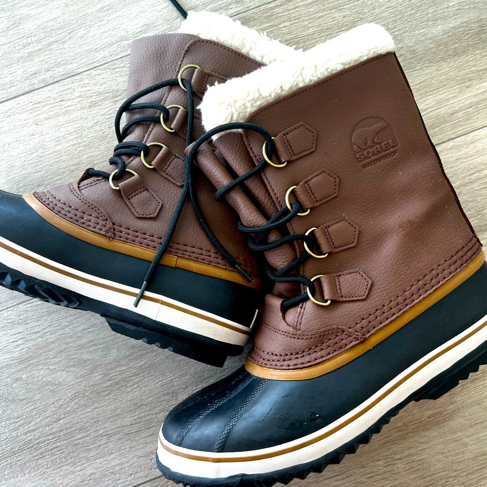 Sorel lace up boots
